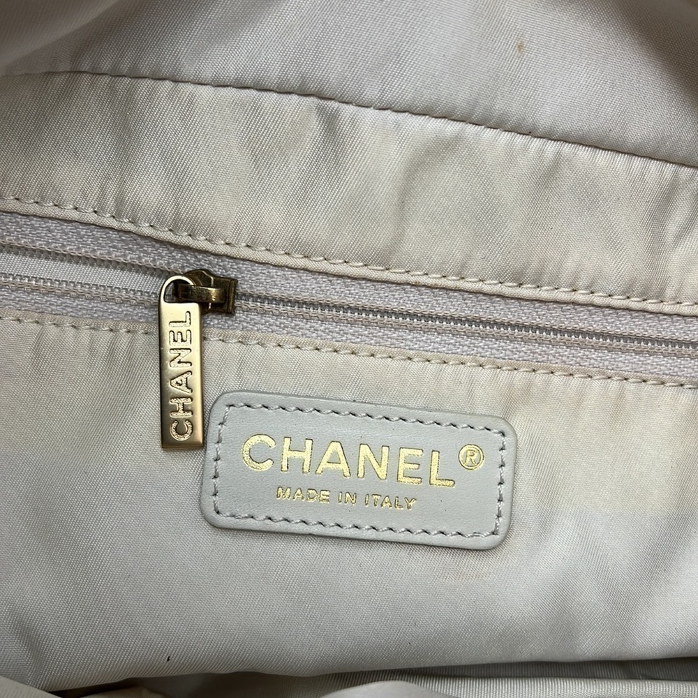 CHANEL Travel Ligne Bowler Bag - Picture 14 of 16